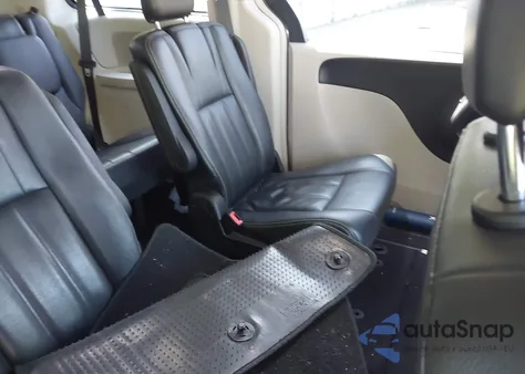 2016 Chrysler Town & Country Touring из США, поврежденный, VIN 2C4RC1BG9GR165298